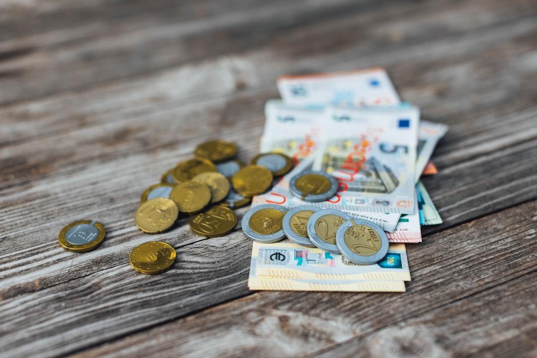 比特币价格观察：日线动能强劲，但短期图表发出谨慎信号